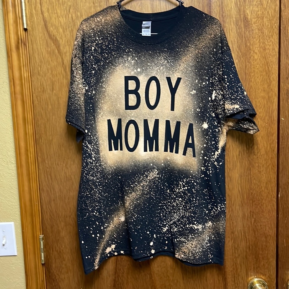 Bleach shirt/ boy momma XL